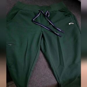 Figs Zamora Joggers in British Racing Green SP